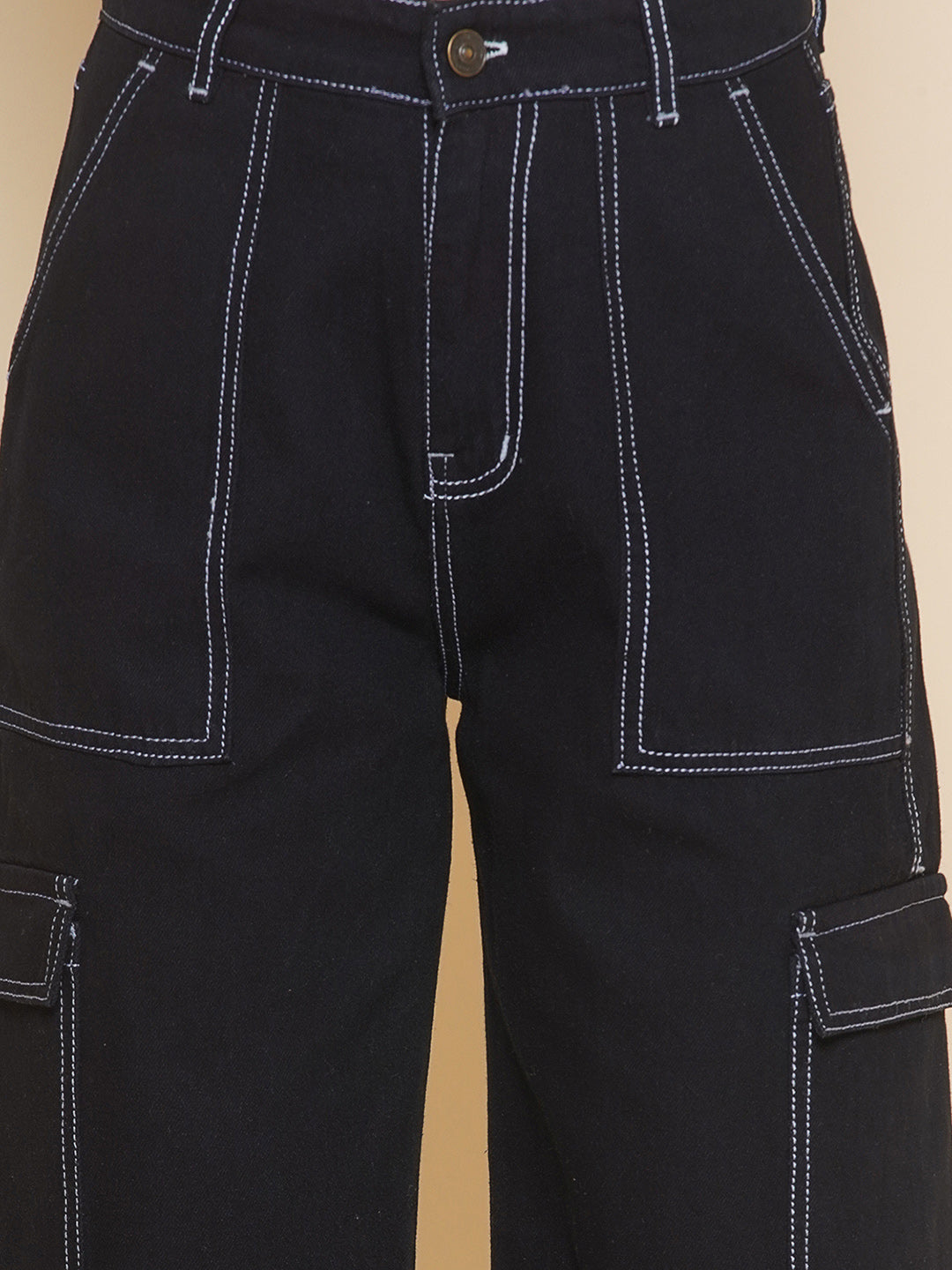 Women Cargo Wide Leg Jeans in Black